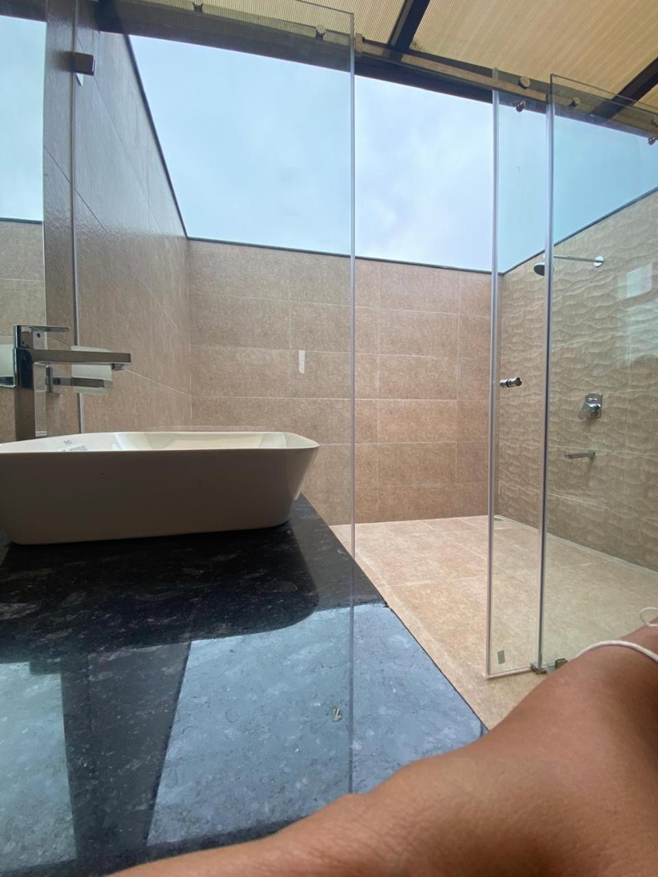 V R Farms Exotic Villa Venkatapur ภายนอก รูปภาพ
