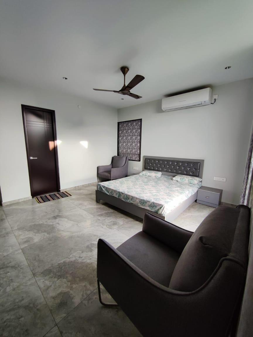 V R Farms Exotic Villa Venkatapur ภายนอก รูปภาพ