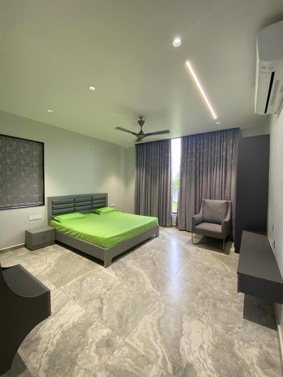 V R Farms Exotic Villa Venkatapur ภายนอก รูปภาพ